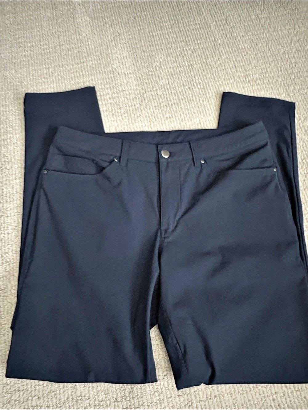 Lululemon ABC Slim-Fit 5-Pocket Pant